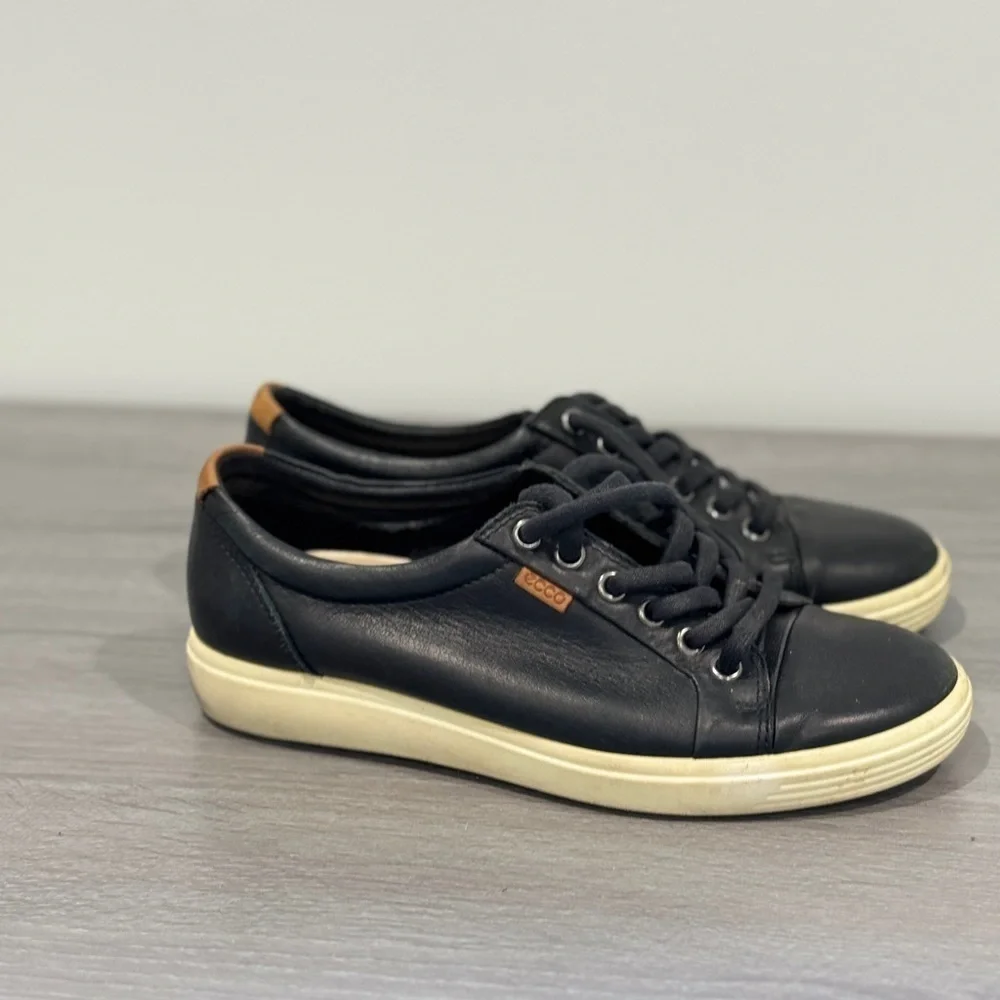 Ecco Black Women’s Casual Sneakers (Size 38)